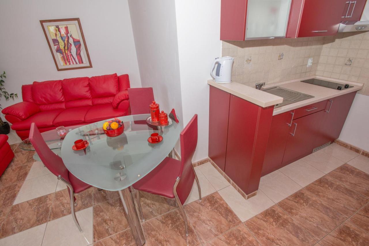 Apartments Marcela มาคาร์สกา ภายนอก รูปภาพ
