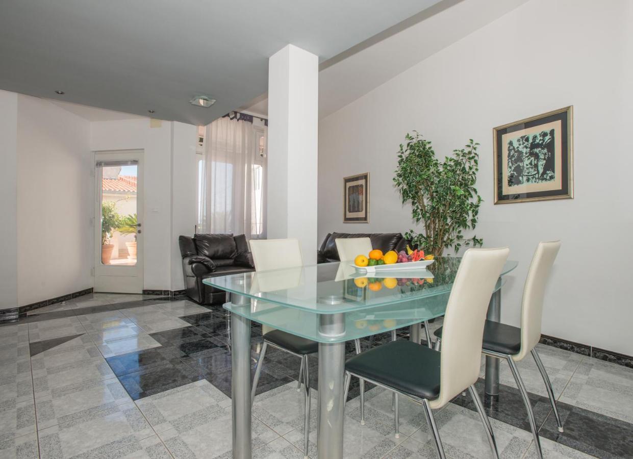 Apartments Marcela มาคาร์สกา ภายนอก รูปภาพ