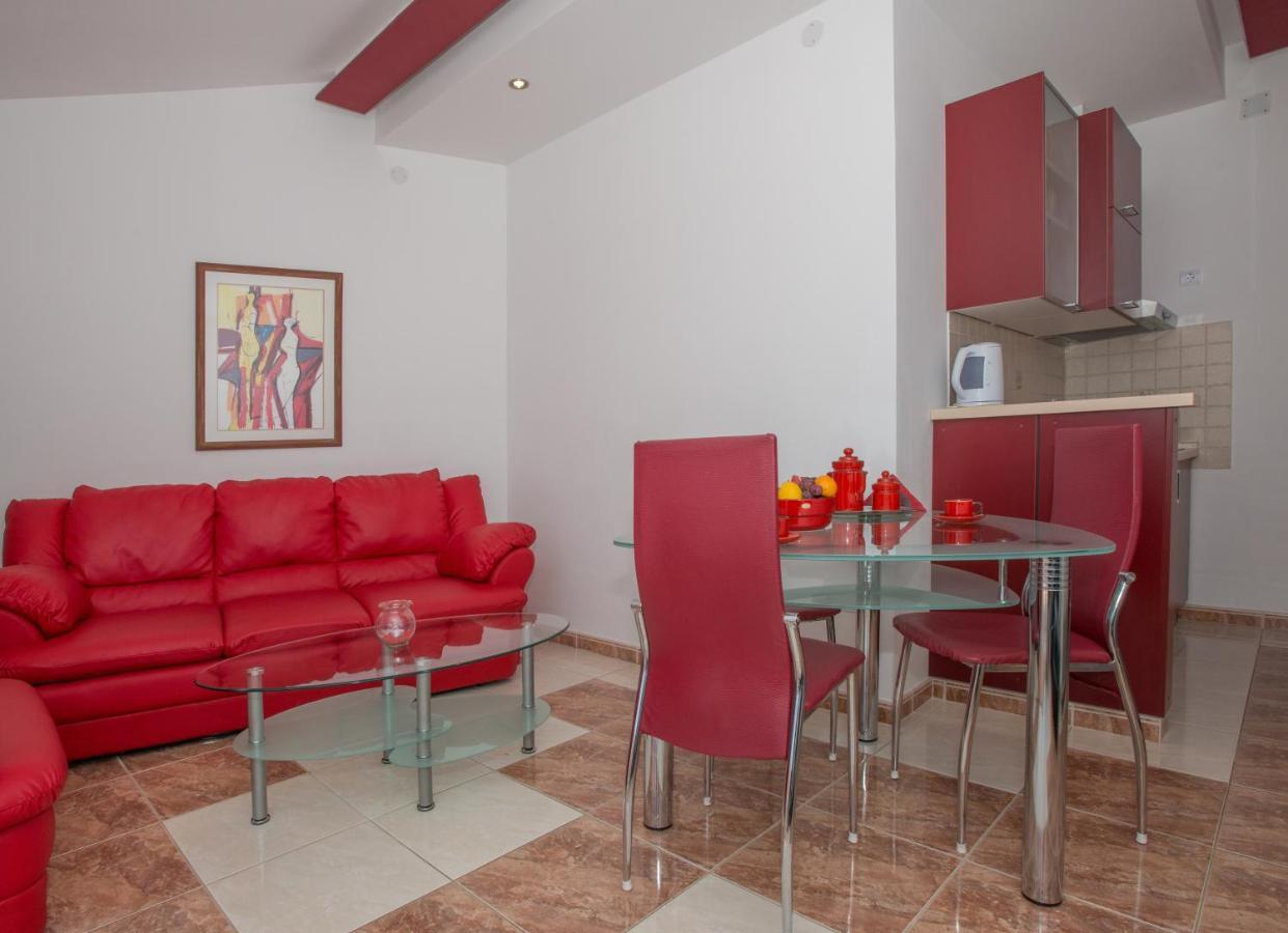 Apartments Marcela มาคาร์สกา ภายนอก รูปภาพ